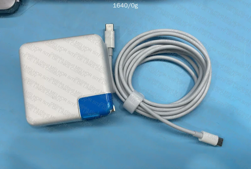 MacBook Pro 17 2