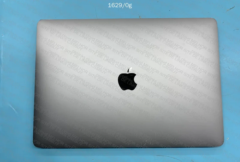 MacBook Pro 19 Touch Bar 4