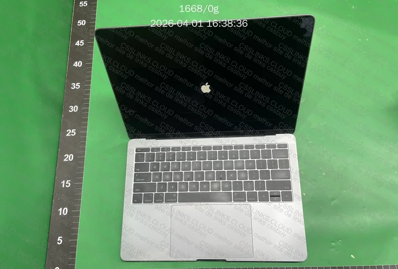 MACBOOK PRO 2017 16/256 2