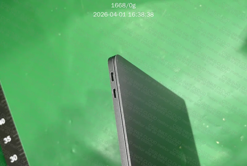 MACBOOK PRO 2017 16/256 5