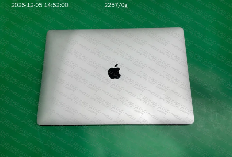 MacBook Pro 2017 - 256GB, 16GB RAM 8