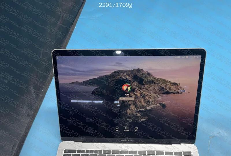 MacBook Pro 2017 (8+256) 4
