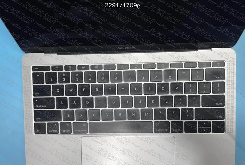 MacBook Pro 2017 (8+256) 6