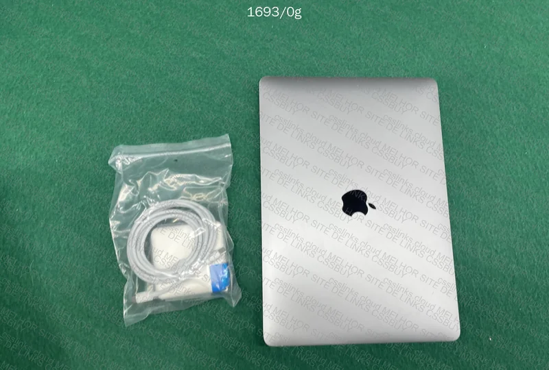 MacBook Pro 2017 8GB 256GB