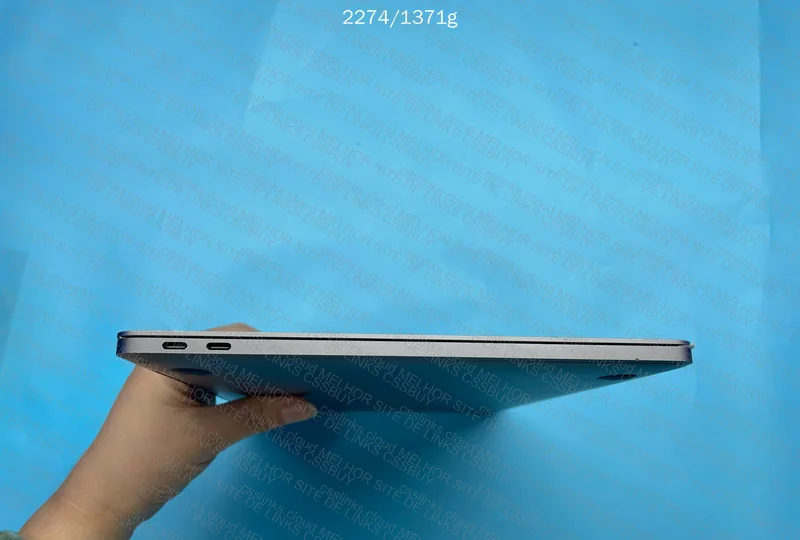 MacBook Pro 2017 8GB + 256GB Internal Storage