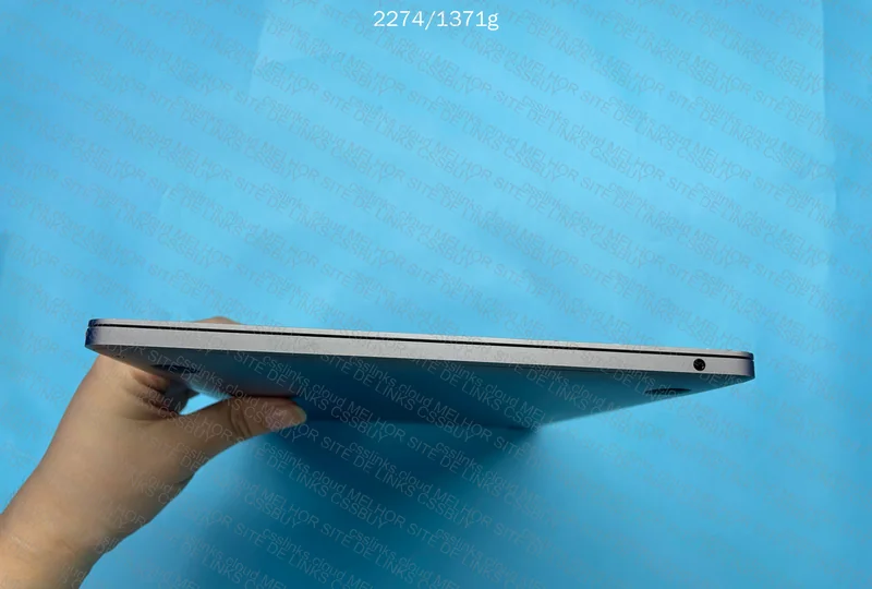 MacBook Pro 2017 8GB + 256GB Internal Storage 2