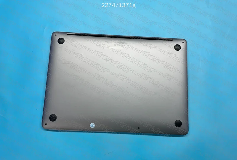 MacBook Pro 2017 8GB + 256GB Internal Storage 4