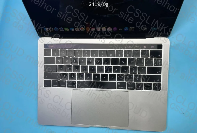 MacBook Pro 2017 Touch Bar 2