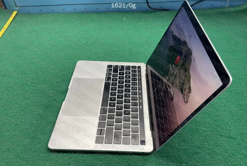 MacBook Pro 2019 4