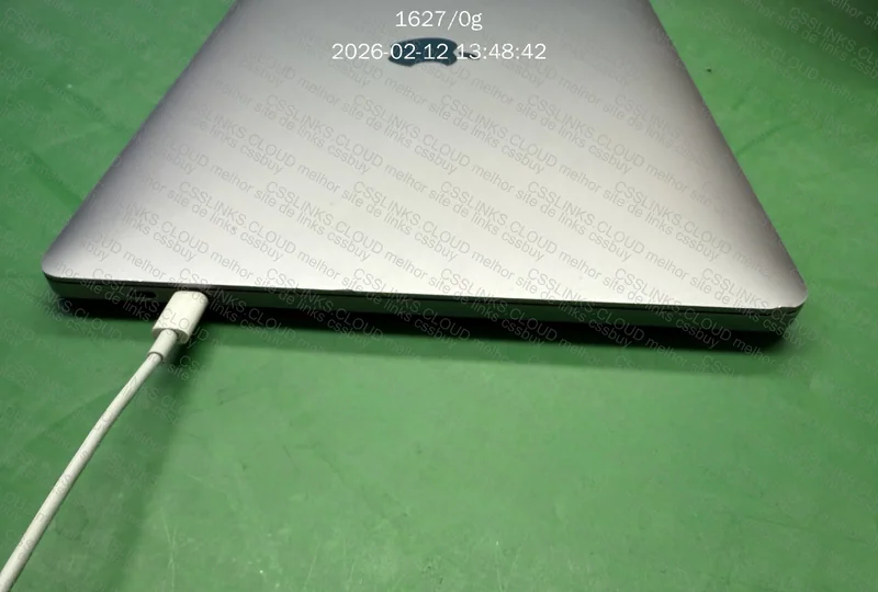 Macbook Pro 2019 16/256 7