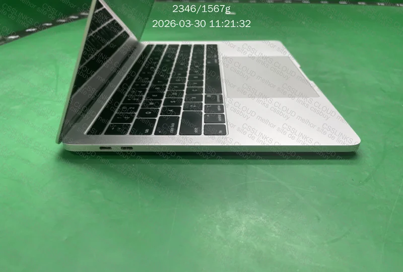 MacBook Pro 2019 8/256 4