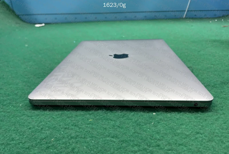 MacBook Pro 2019 8GB RAM 128GB 5