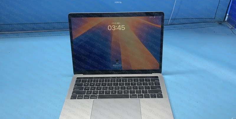 MacBook Pro 2019 i7 16+512 TouchBar