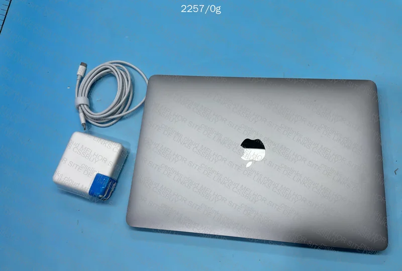 MacBook Pro 2019 TouchBar 8+ 128GB 4