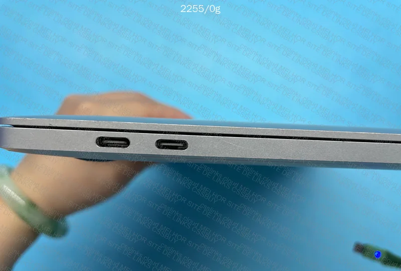 MacBook Pro 2019 TouchBar 8+256GB 4