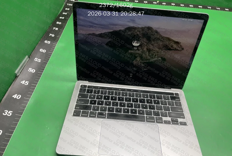 MacBook Pro 2020 8/512 2