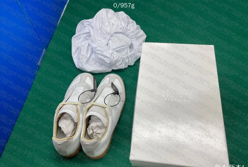 Maison Margiela Gats White