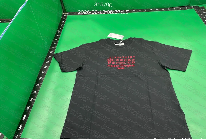 maison margiela preta e vermelha
