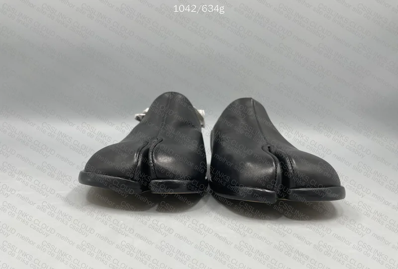 MAISON MARGIELA TABI SLIP ON 2