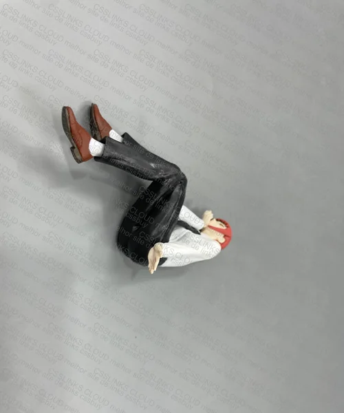 Makima from Chainsawman Action Figure 2