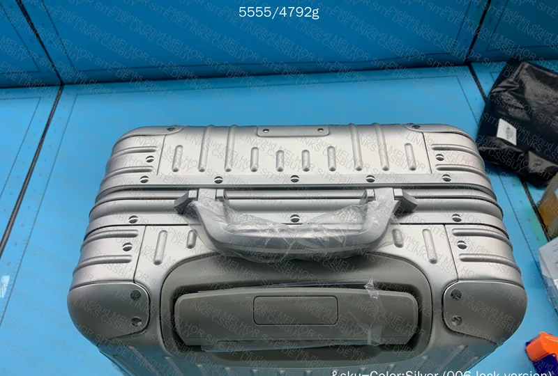 Rimowa 21 Cabin Bag