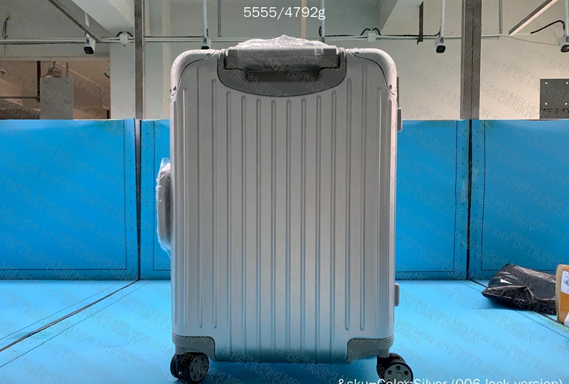 Rimowa 21 Cabin Bag 2
