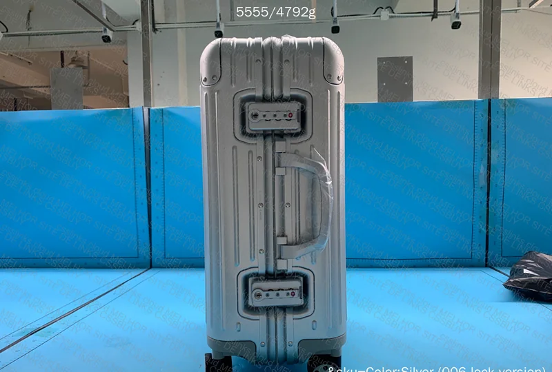 Rimowa 21 Cabin Bag 5