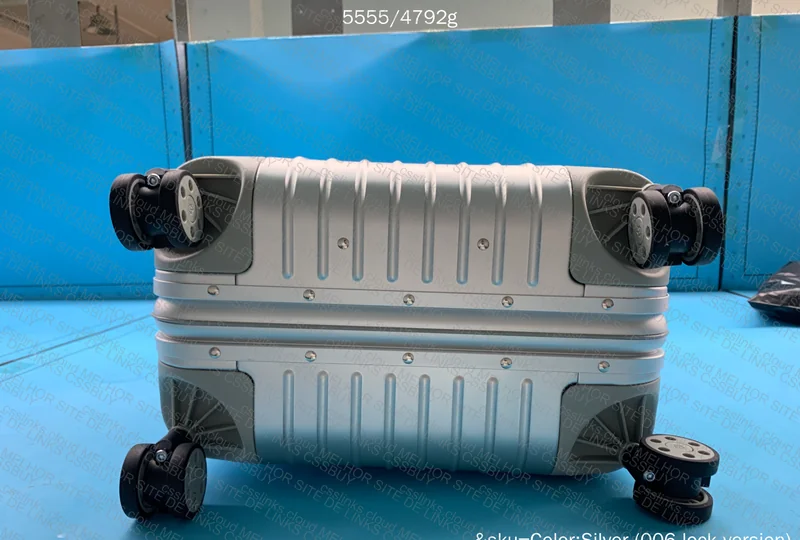 Rimowa 21 Cabin Bag 6