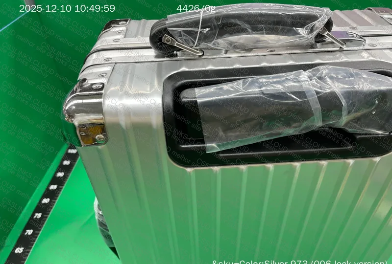 Rimowa Classic 21 Luggage 7