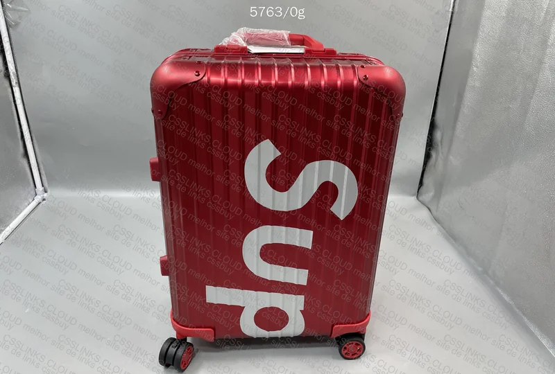 Rimowa x Supreme Luggage 3