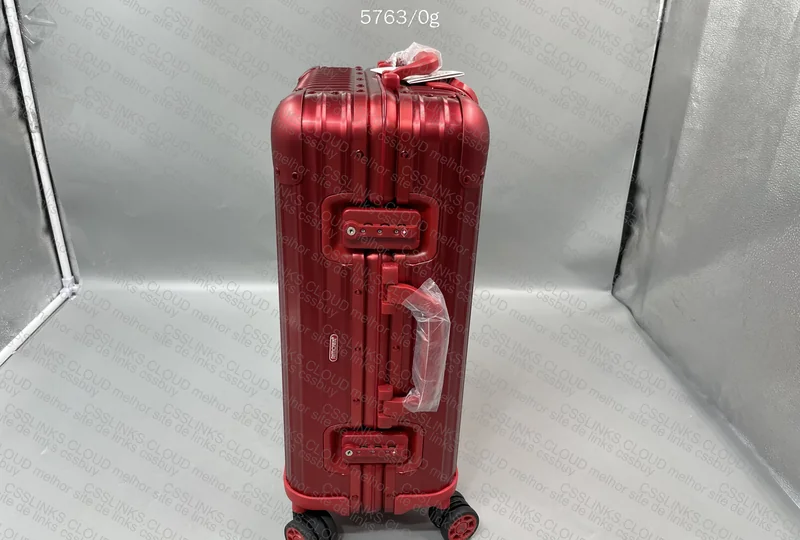 Rimowa x Supreme Luggage 4