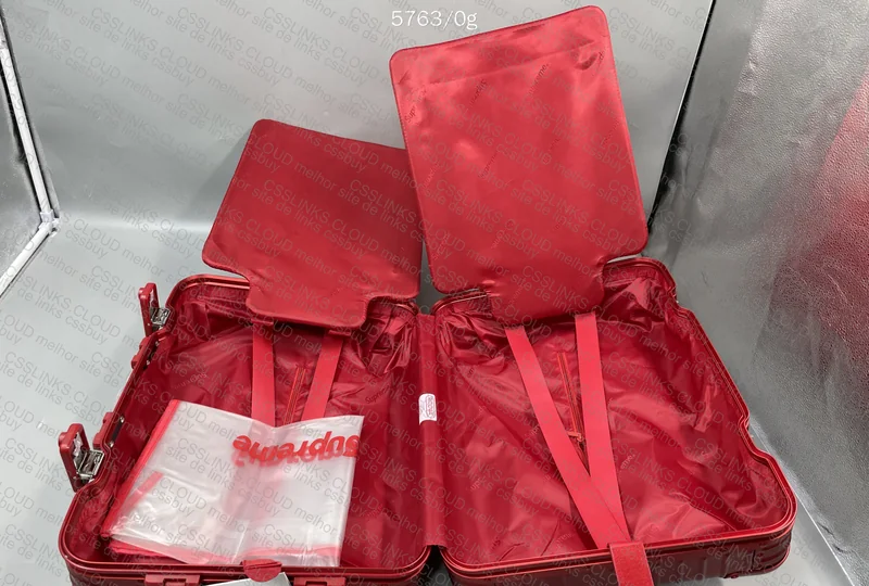 Rimowa x Supreme Luggage 8