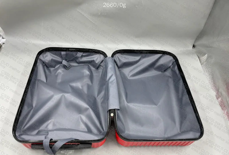 Supreme Luggage 6
