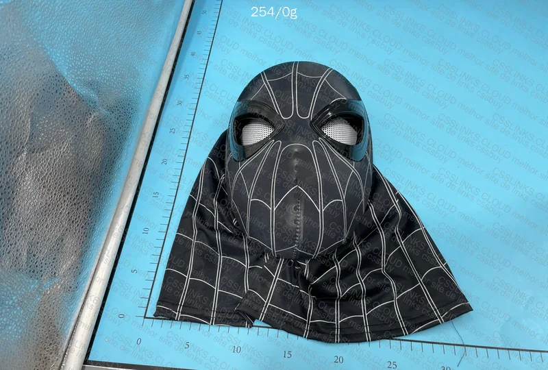 Spider-Man Mask with Moving Chin Eyes 2