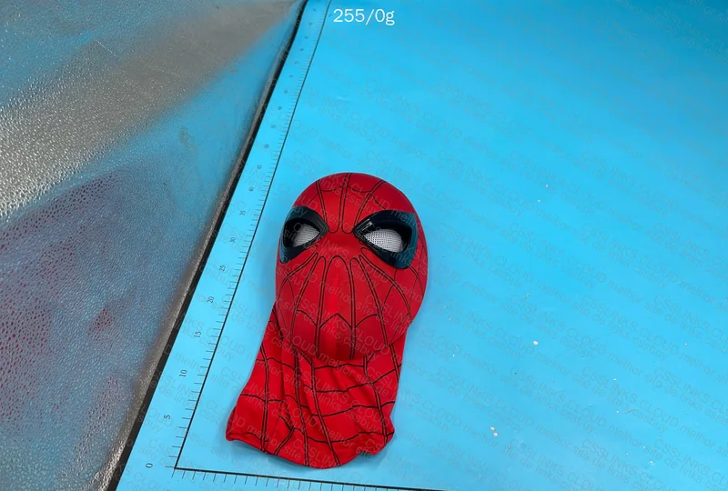 Spider-Man Mask with Moving Chin Eyes 6