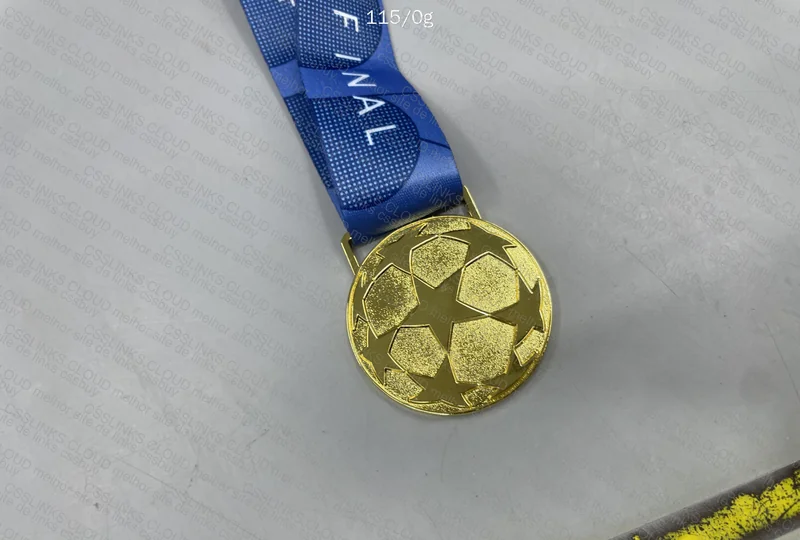 UCL 2024 Final Medal (2 units) 4