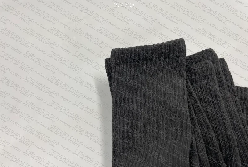 Basic Socks 3