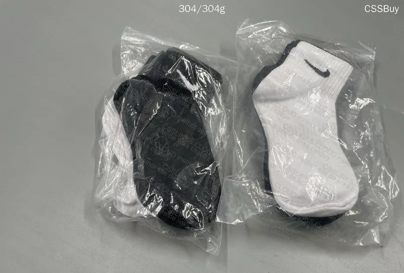 Nike Socks 8 Pairs Mid-Calf