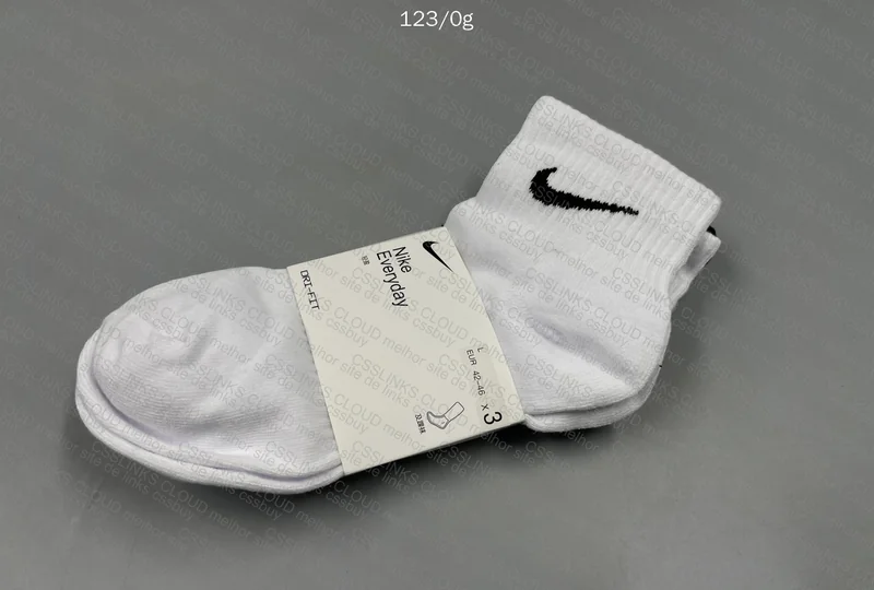 Nike Mid-Calf Socks