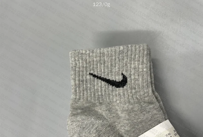 Nike Mid-Calf Socks 3