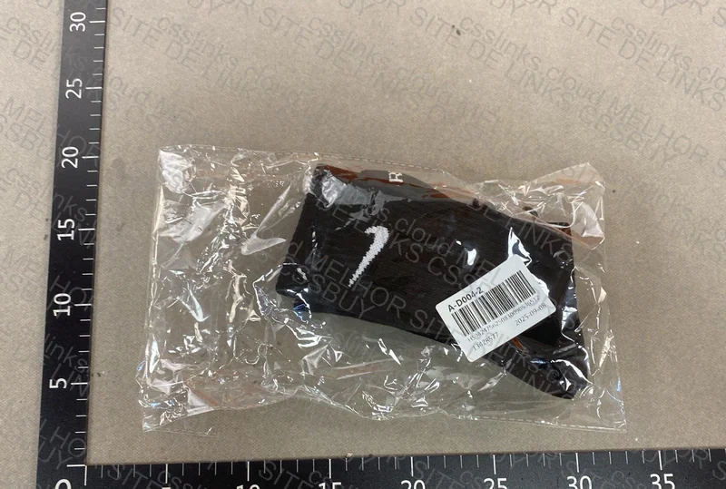 Nike - Deceived by China Socks 3