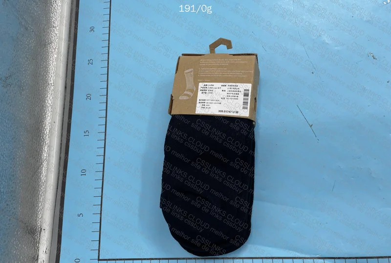 ON Cloud Black Socks 3