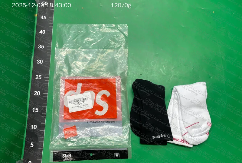 Supreme Socks 2