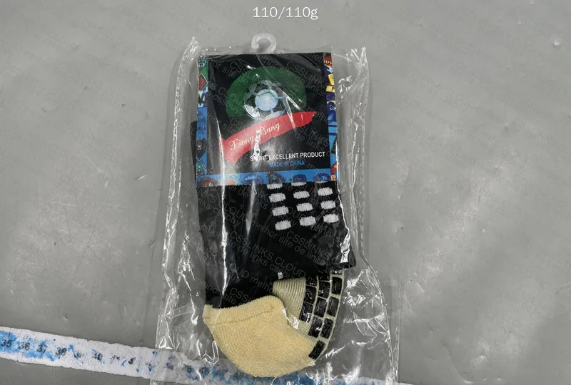 Non-Slip Socks 1 DOL