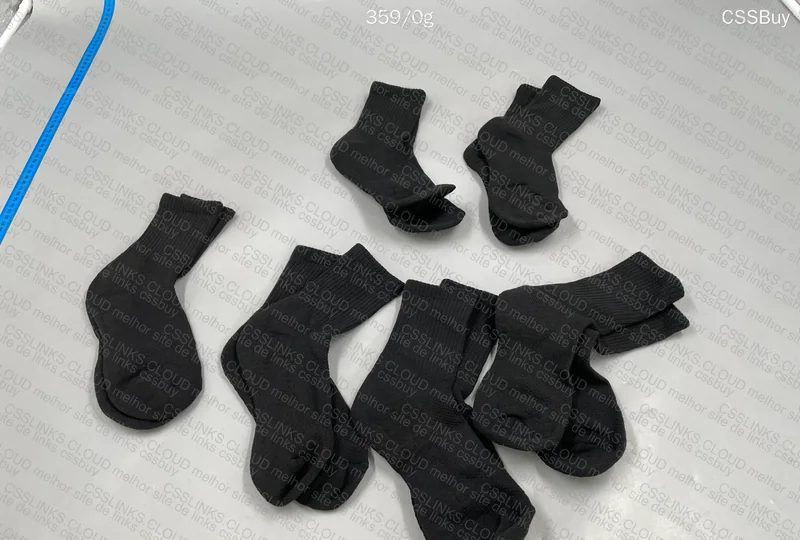 Basic Socks 3