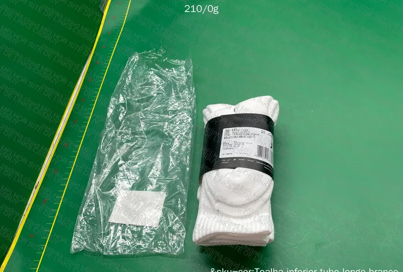 NIKE Mid-Calf White Socks 2