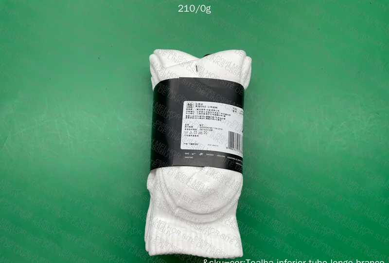NIKE Mid-Calf White Socks 3