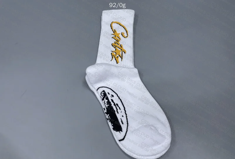 Corteiz Socks (White and Black) 3