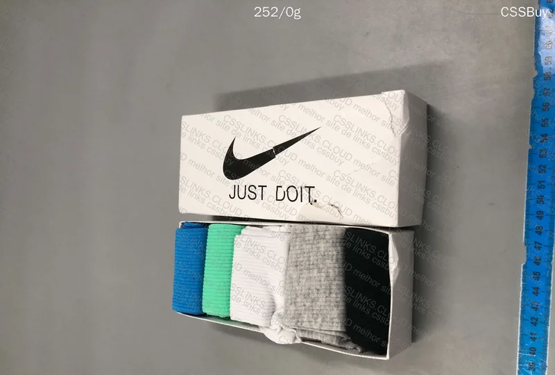 Nike 5 Pairs Socks 4