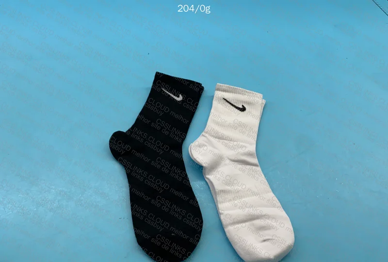 Nike Crew Socks 2